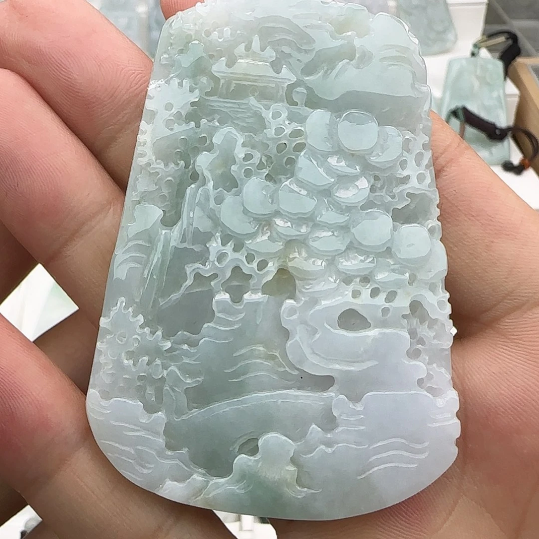 翡翠未镶嵌颈饰翡翠