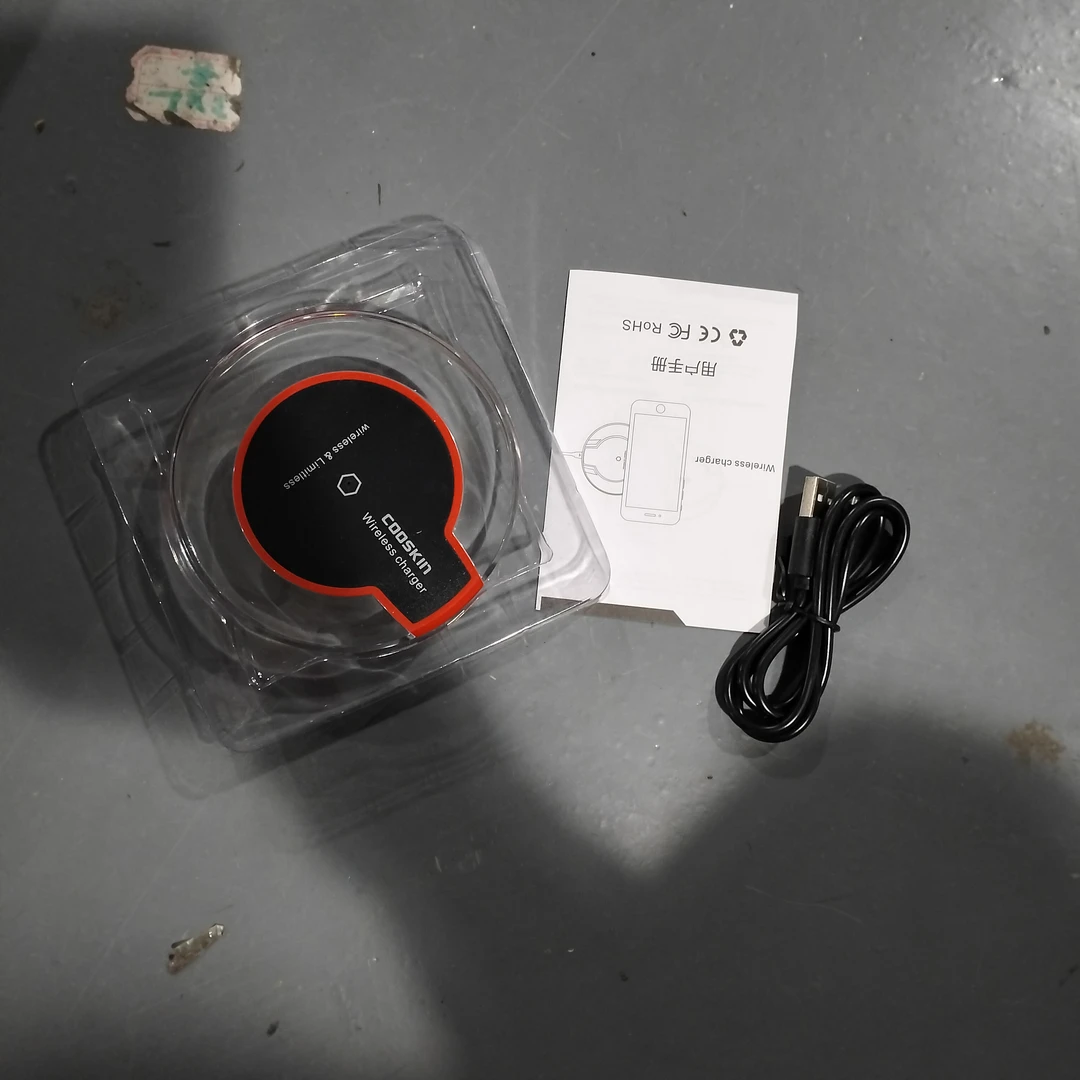 百货152  无线充电器