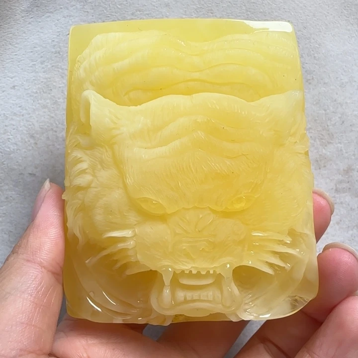 蜜蜡未镶嵌珠宝奇石
