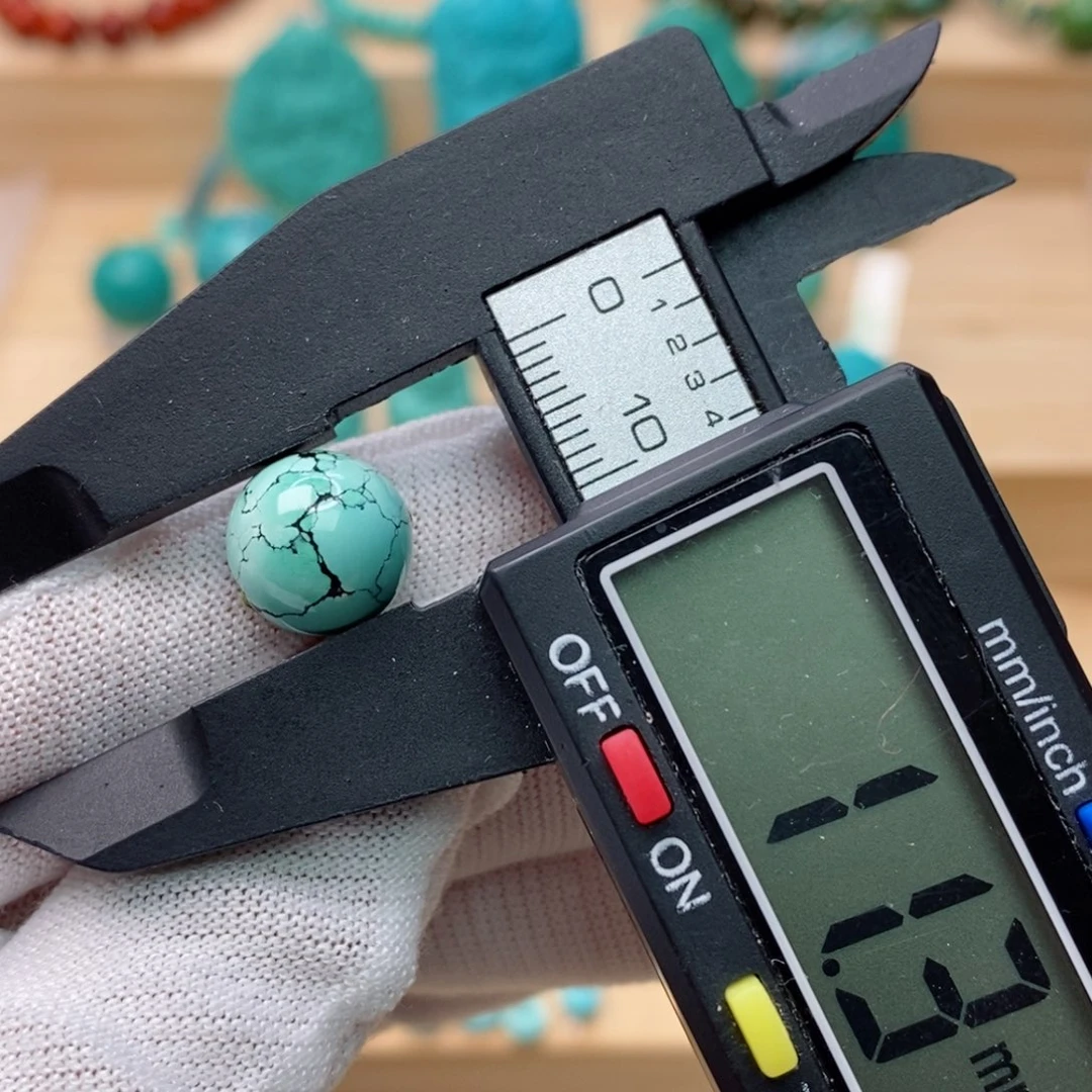 18K金镶嵌绿松石珠宝奇石