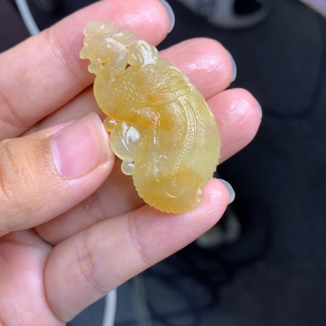 芥***果定制翡翠未镶嵌翡翠
