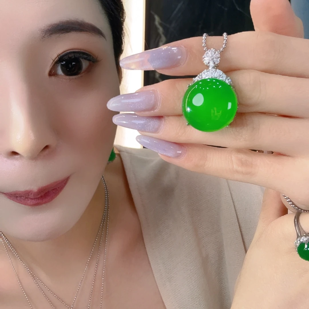 玛瑙/玉髓颈饰合金