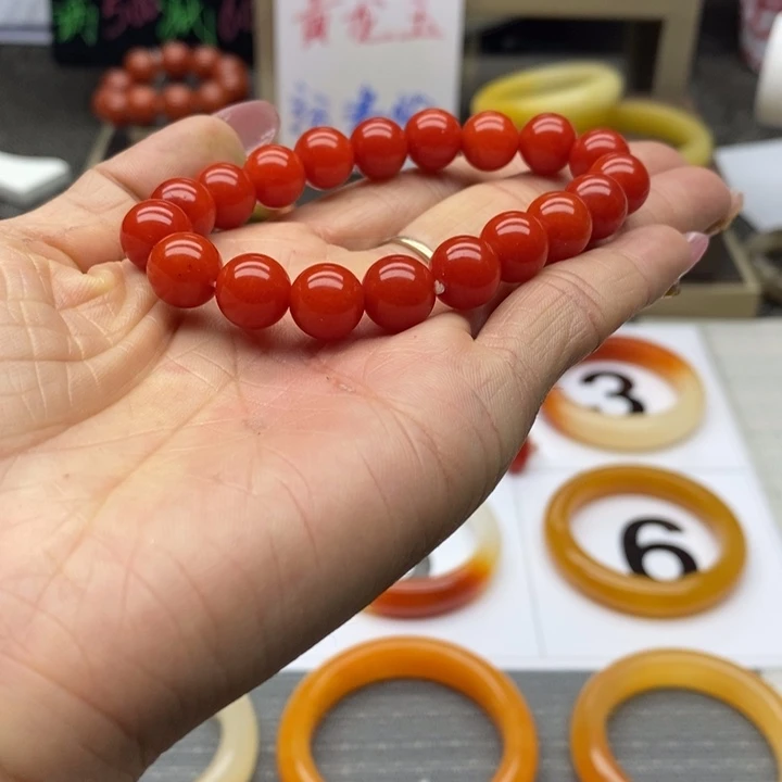 石英质玉（黄龙玉）手链未镶嵌