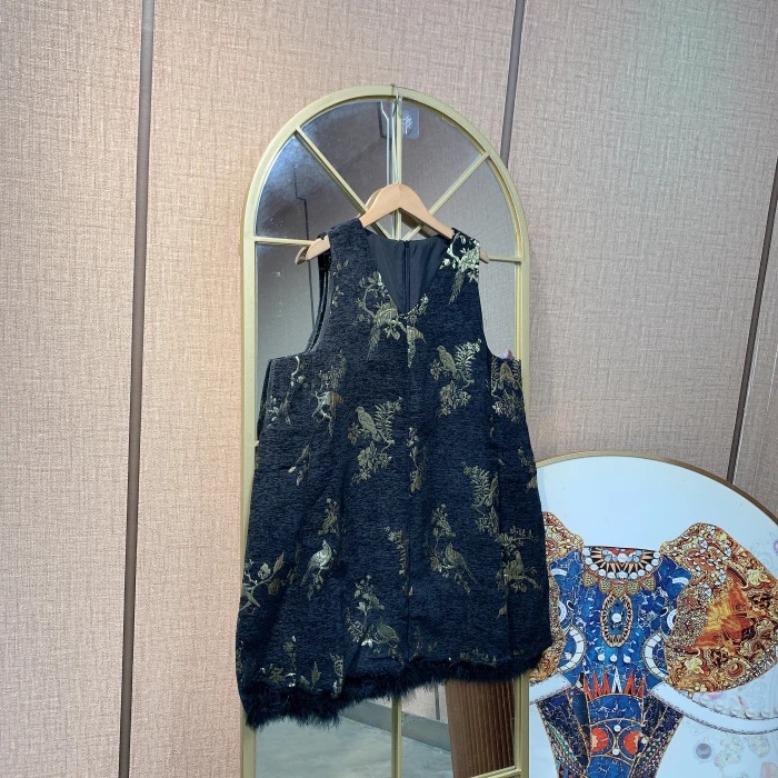 CU100孕妇2025秋冬装洋气百搭黑色背心裙90-140产前产后两穿