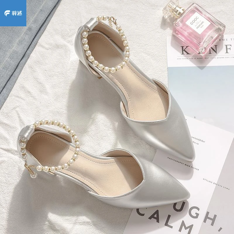 银色绝美包头凉鞋女珍珠一字带2024夏季新款尖头小码33中跟单鞋女