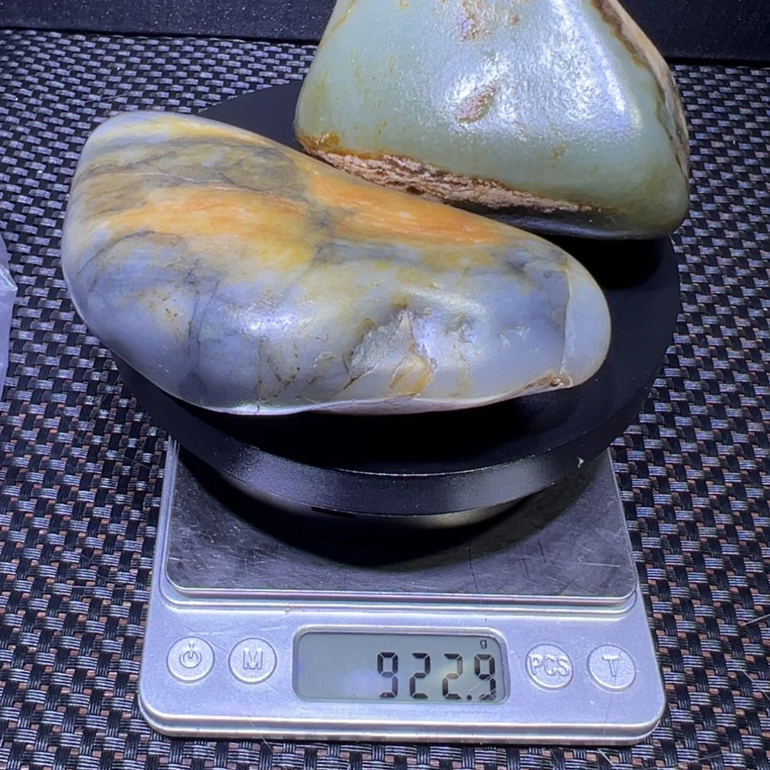 吊坠(不含链)未镶嵌和田玉（子料）923