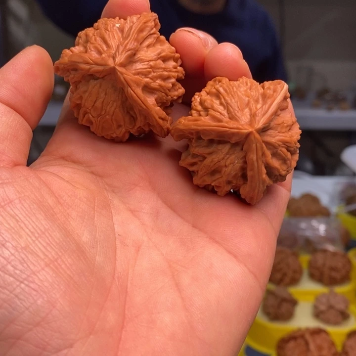 吊坠文玩核桃文玩核桃盘山中高38～39