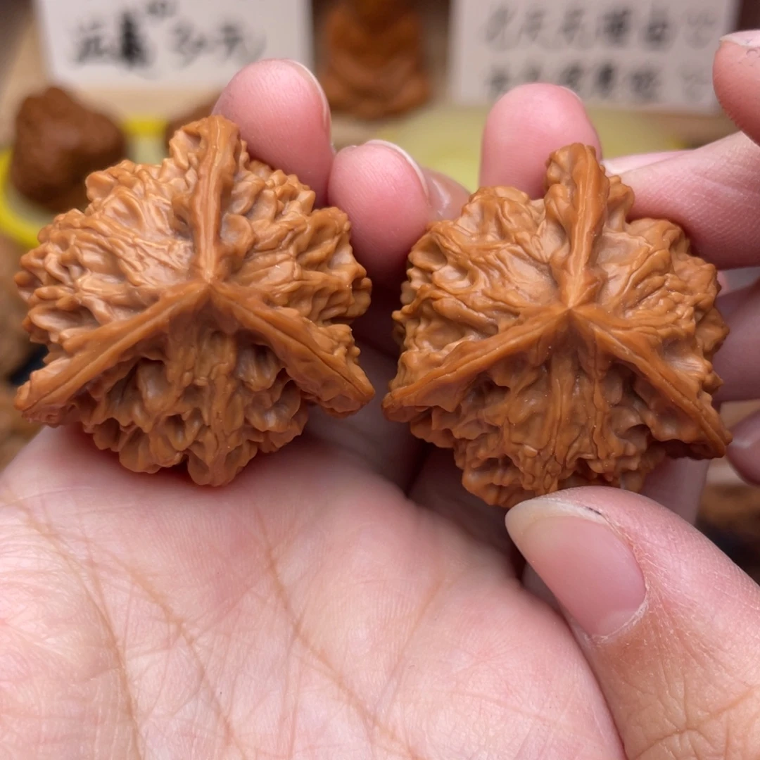 小***呆文玩核桃把件三棱36