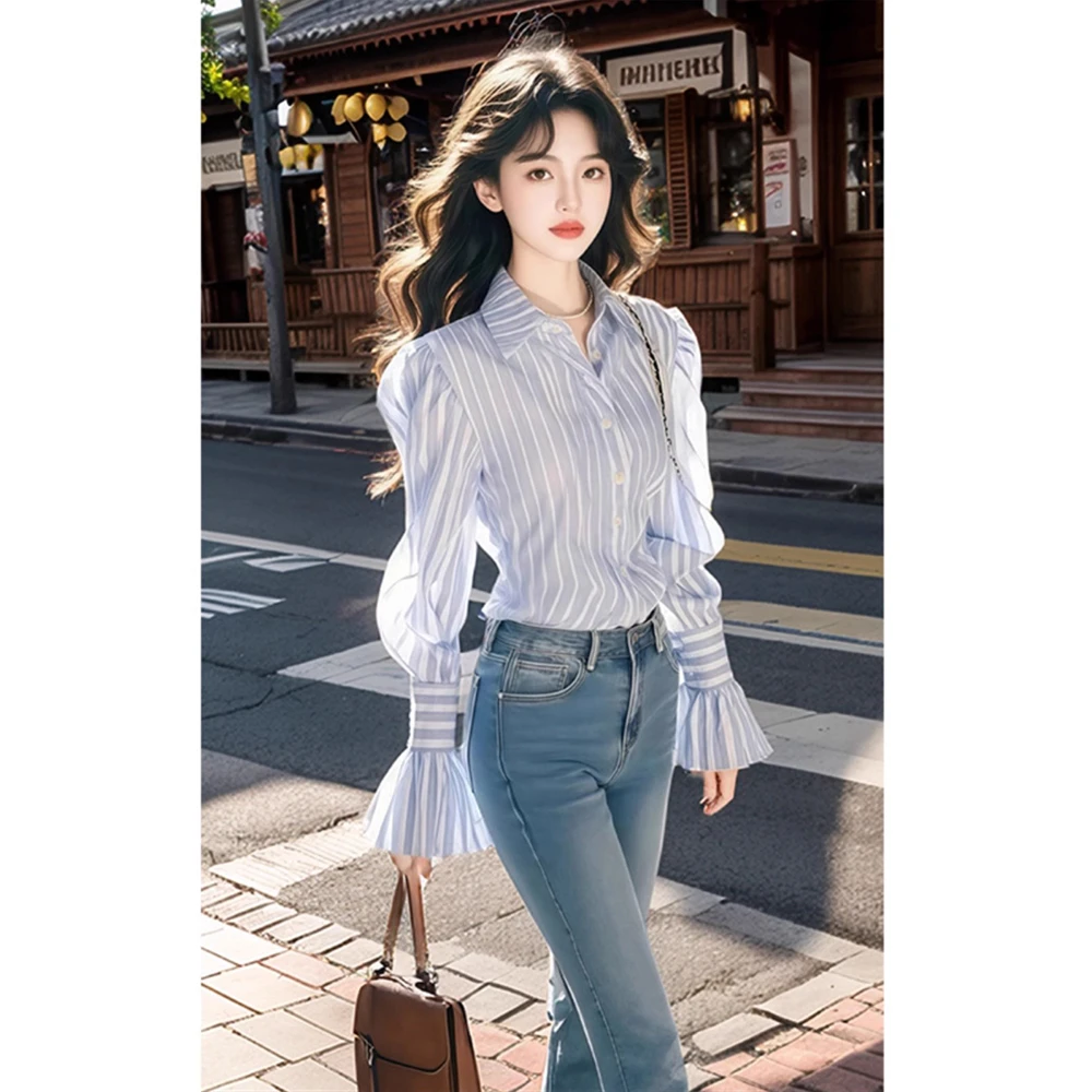 蓝色条纹收腰衬衫上衣2025年早春新款春季短款小衫高级感衬衣女装