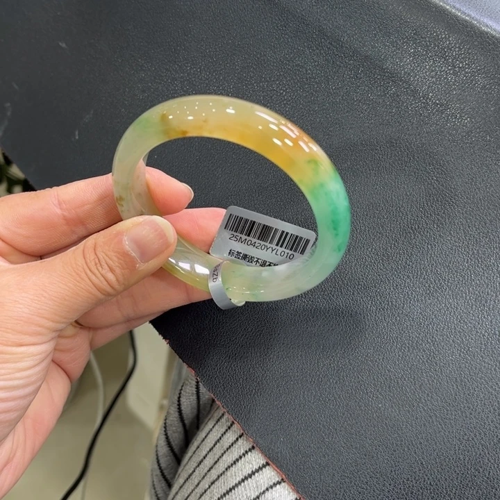 石英质玉（非洲翠）未镶嵌手镯➕小玥56