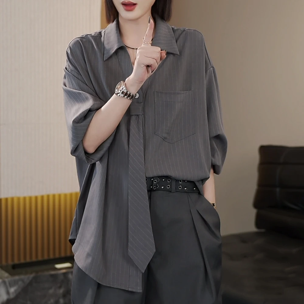 条纹领带洋气时尚衬衫女2025秋季新款高级感宽松休闲百搭通勤衬衣