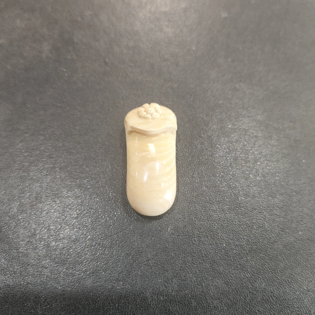 猛犸约4.6克雕刻牌ZL1142