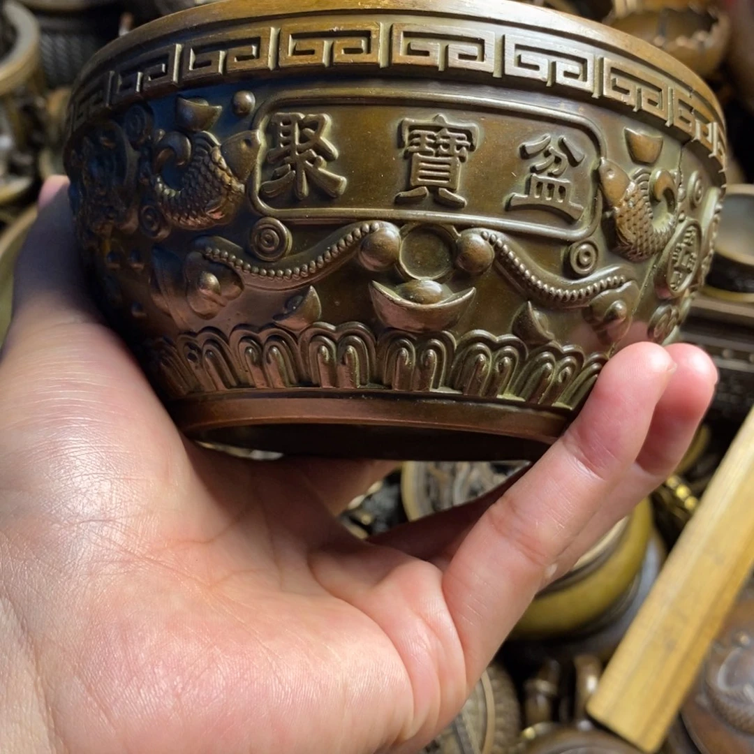 精美铜器做工精良