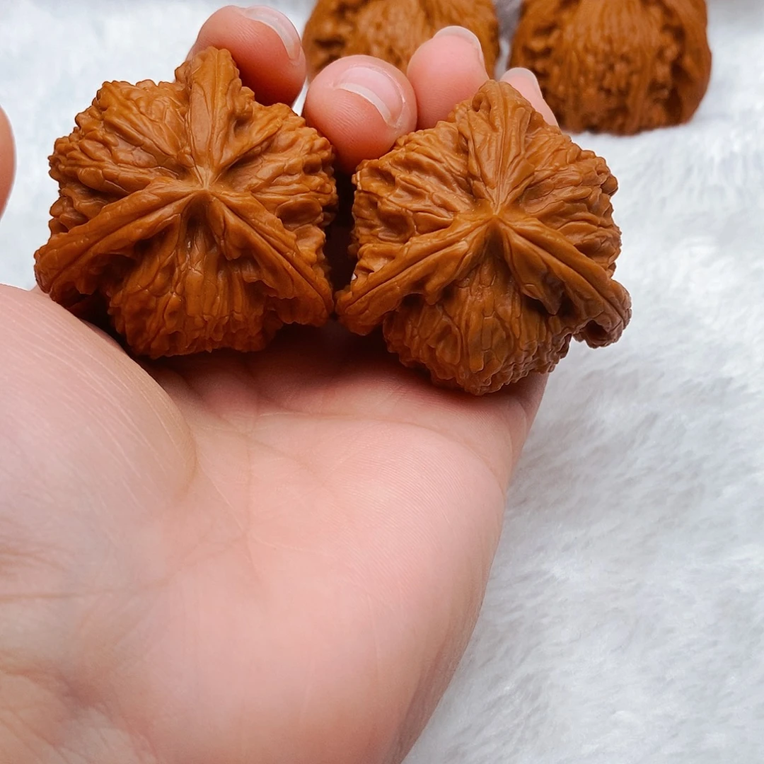 毛***吊坠文玩核桃三棱