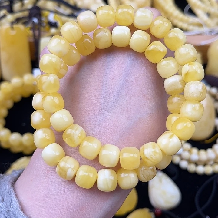 琥珀未镶嵌颈饰琥珀，多样性发其一