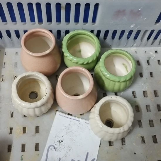 微瑕陶瓷盆满12包邮