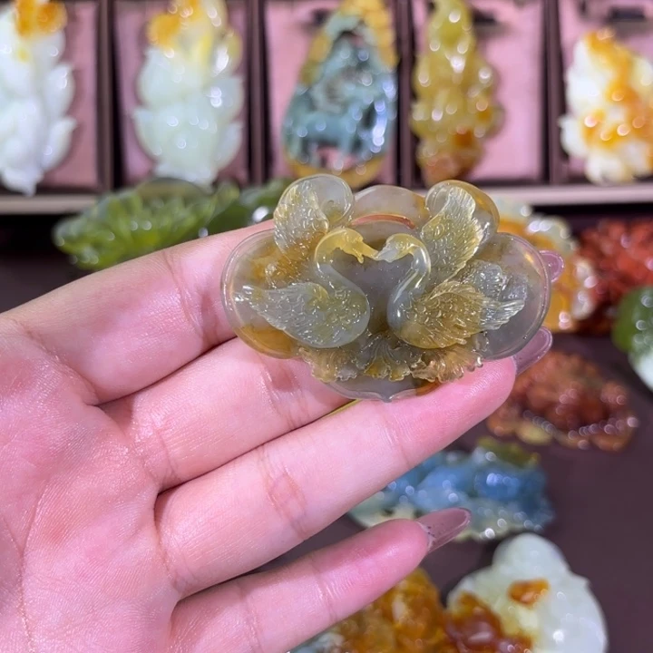 未镶嵌蛇纹石玉颈饰