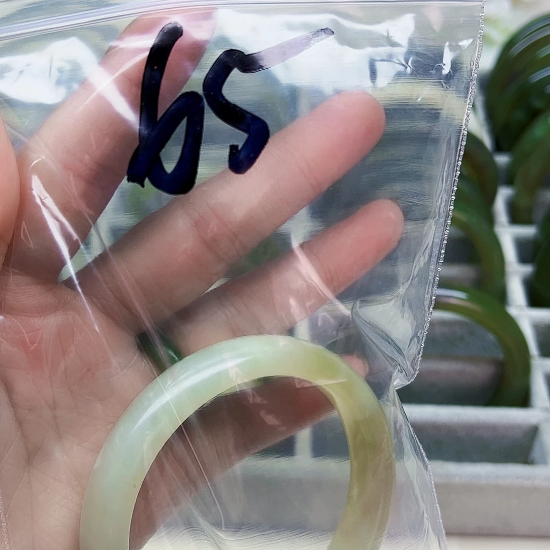 萌***萌和田玉（糖玉）未镶嵌珠宝半成品