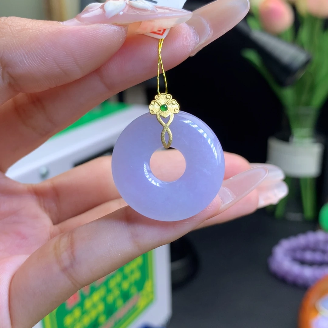 翡翠18K金镶嵌颈饰奶***鸭天然