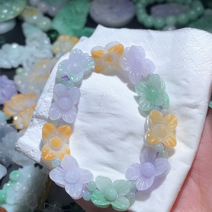 颈饰未镶嵌翡翠天