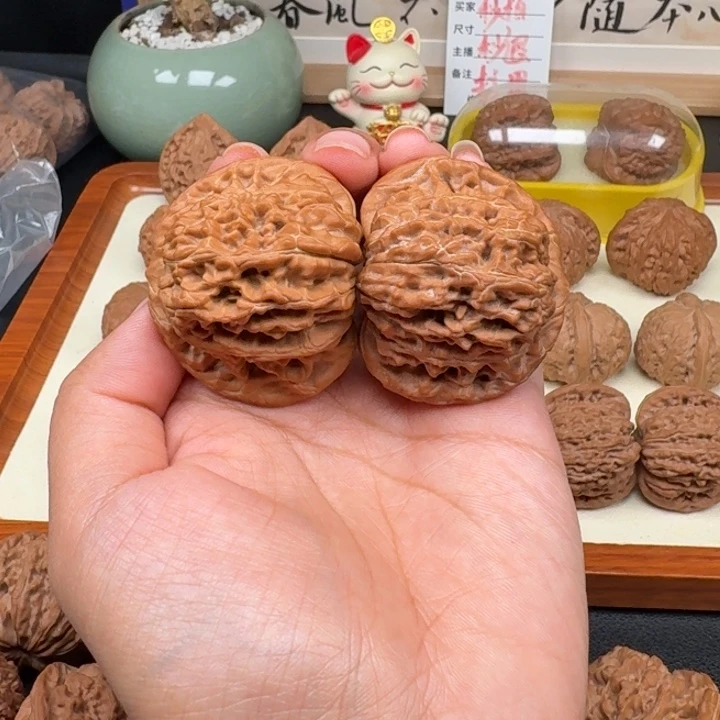 文玩核桃把件四座楼45全品