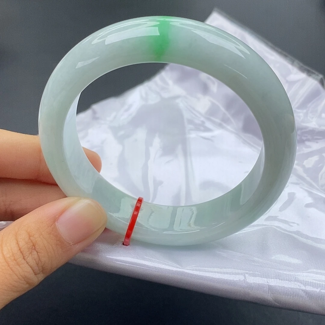 翡翠未镶嵌手镯5657正圈