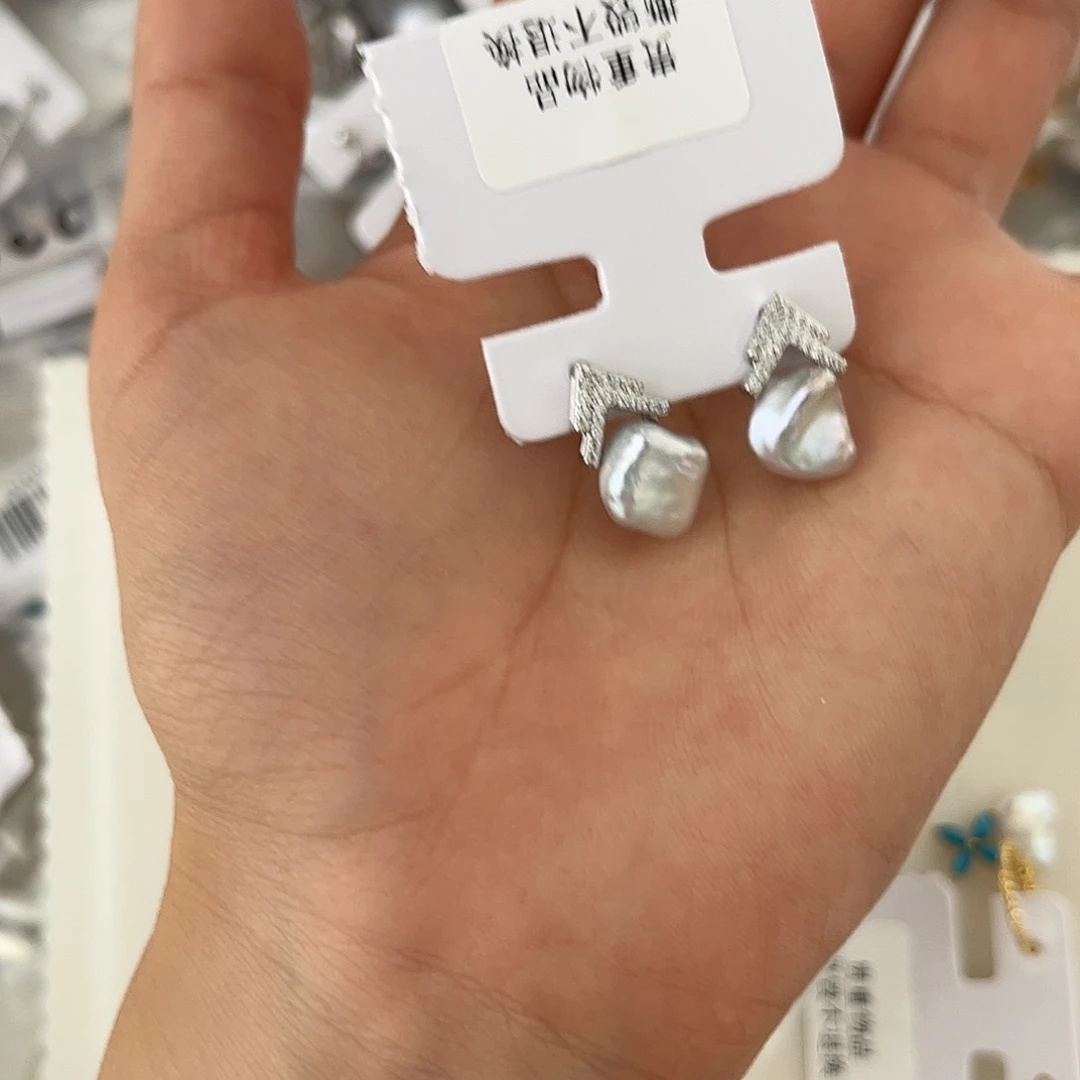 合金淡水珍珠耳饰