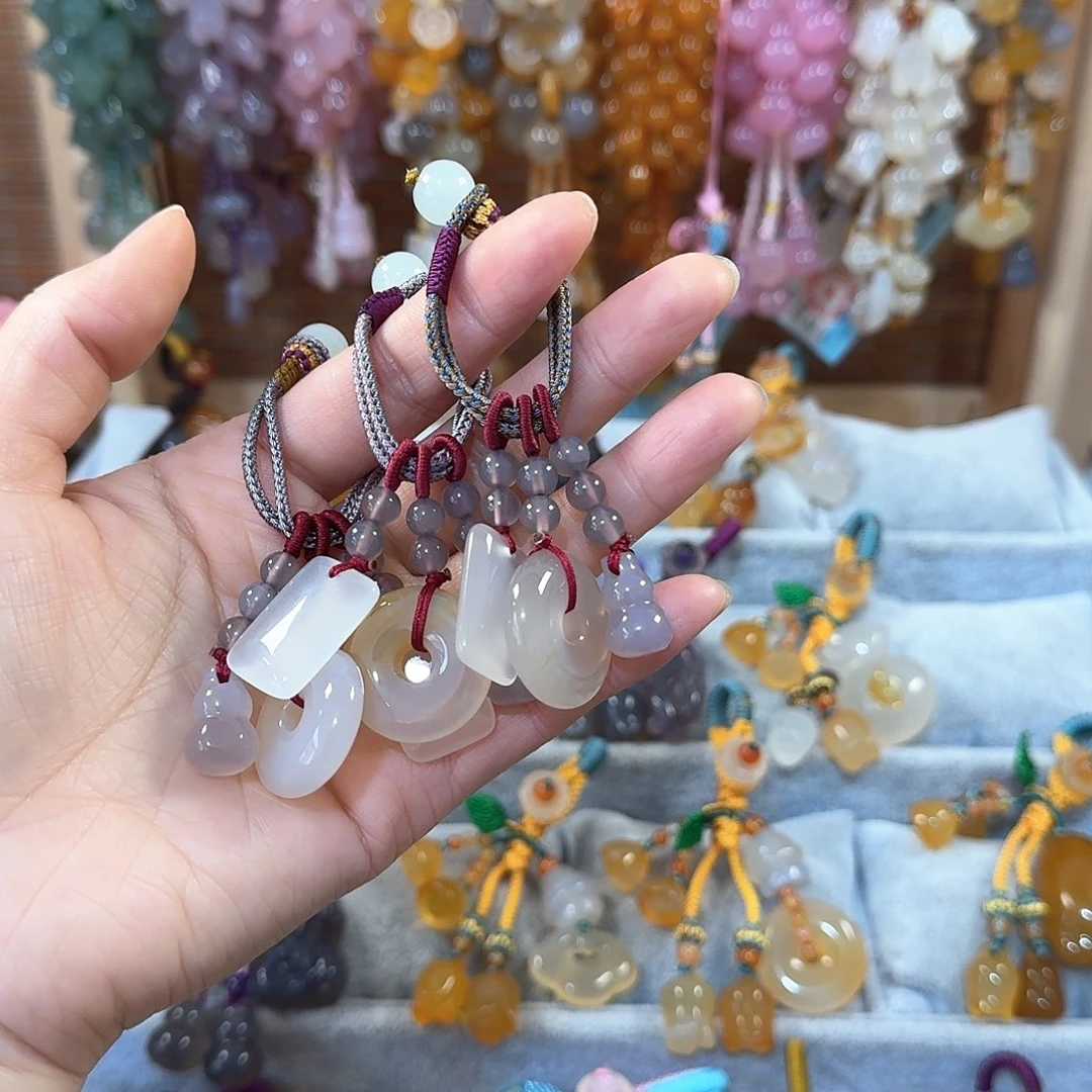 玛瑙/玉髓钥匙挂件福利款通货料子不挑带有包容点未镶嵌