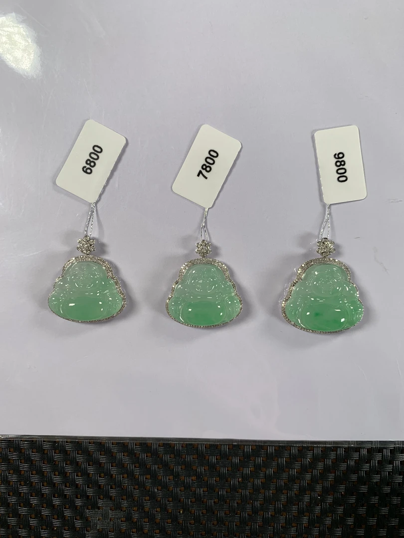 翡翠A货18K金镶嵌佛公多样性发货，发一件