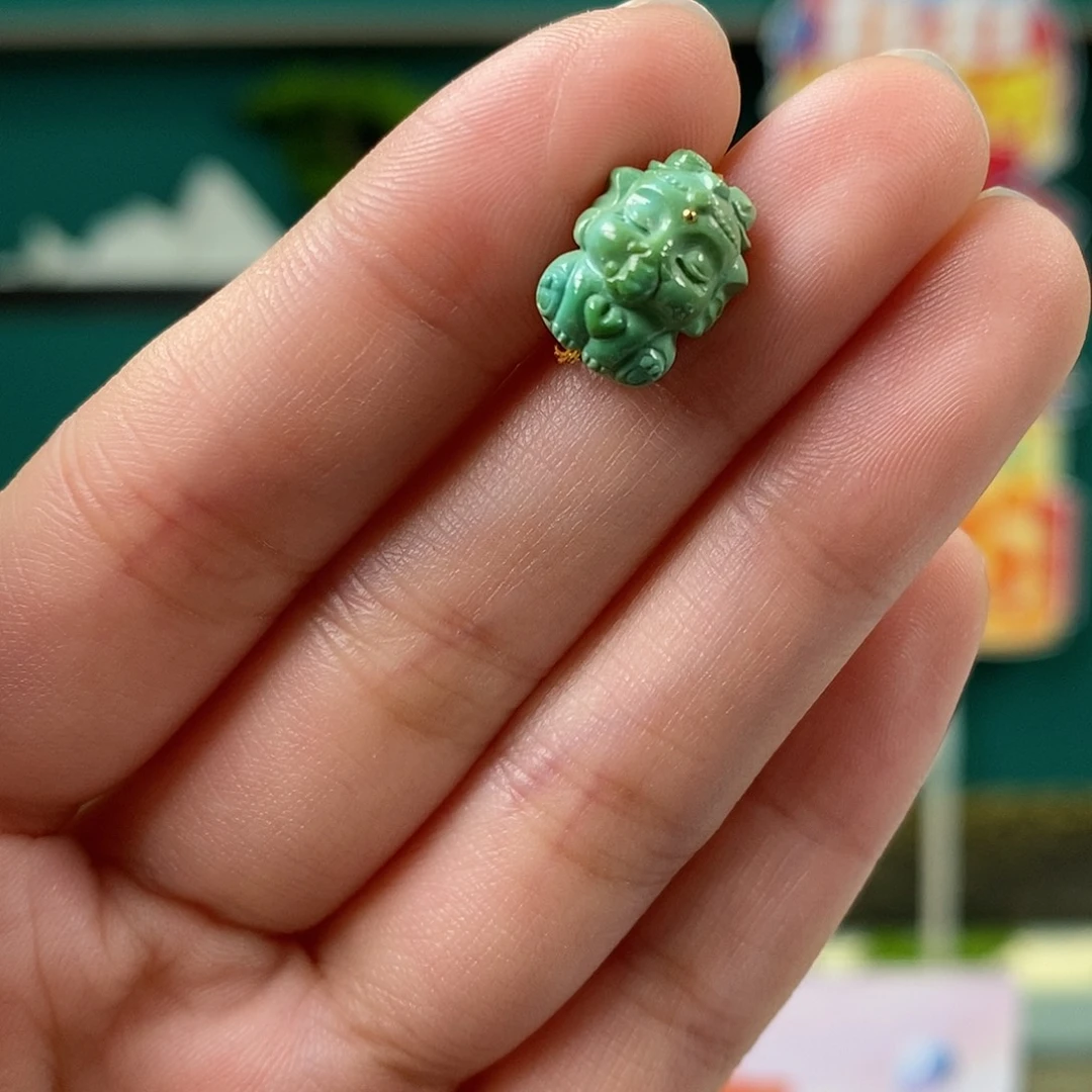 绿松石未镶嵌挂件