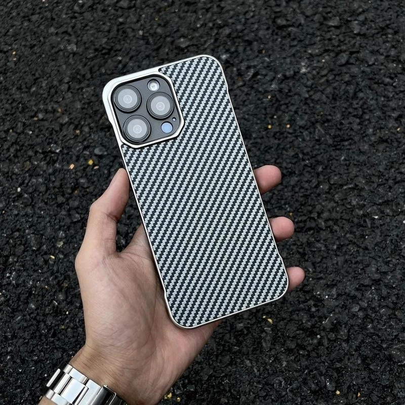 无边框碳纤纹iPhone16手机壳超薄适用苹果13/14/15promax新款防摔