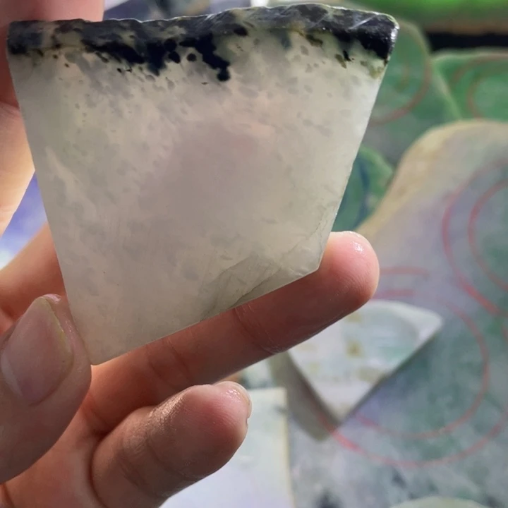 翡翠未镶嵌挂件片料