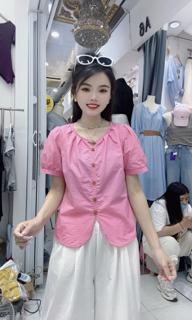 《盈盈家》时尚百搭褶皱圆领衬衫