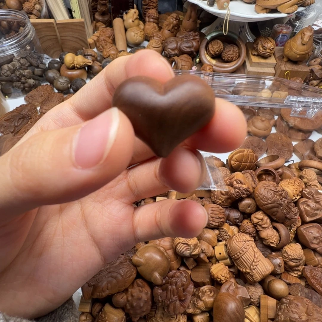 檀香木爱心老山檀