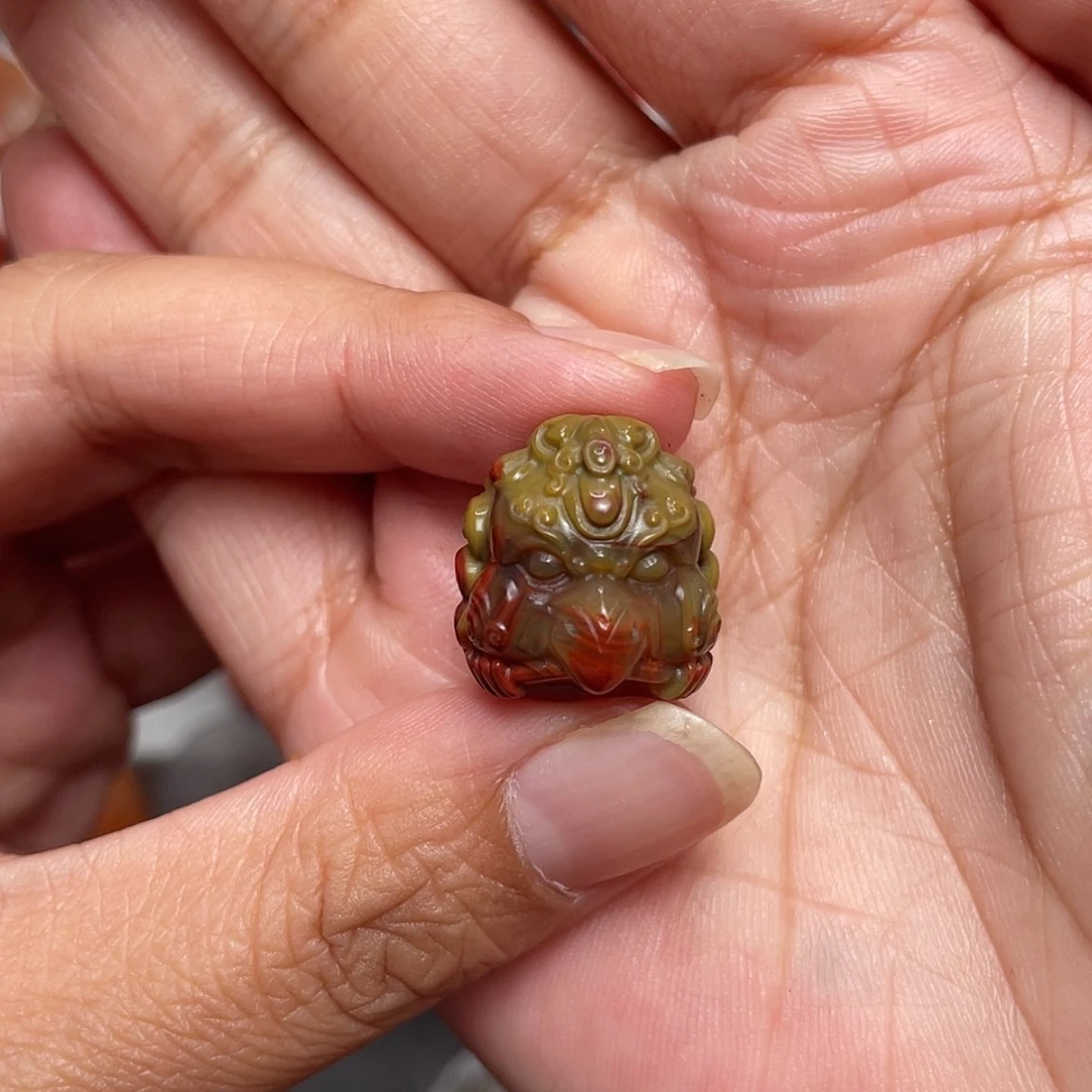 【闪购商品】南红玛瑙配饰未镶嵌孔*