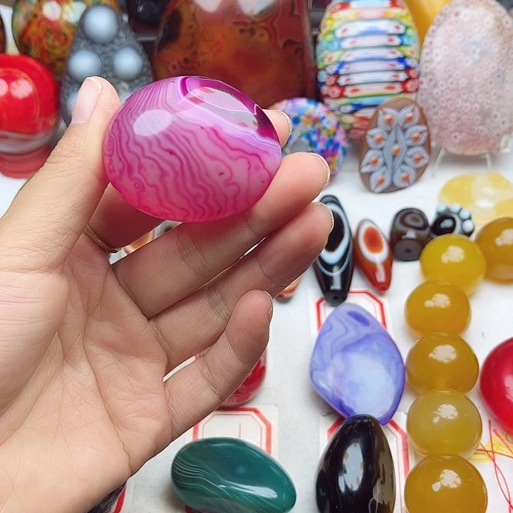 玛瑙/玉髓未镶嵌珠宝奇石