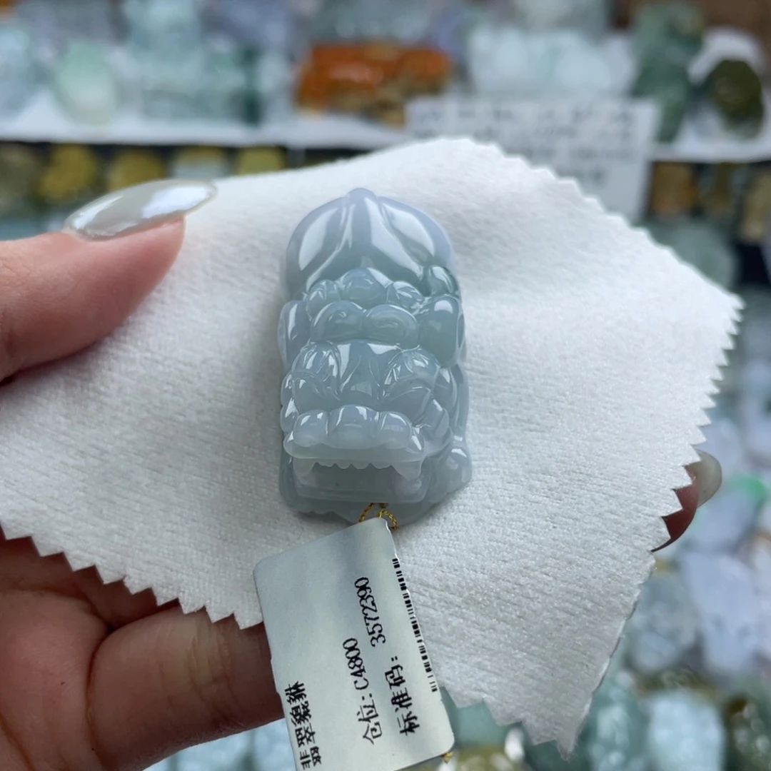 颈饰未镶嵌翡翠貔貅55