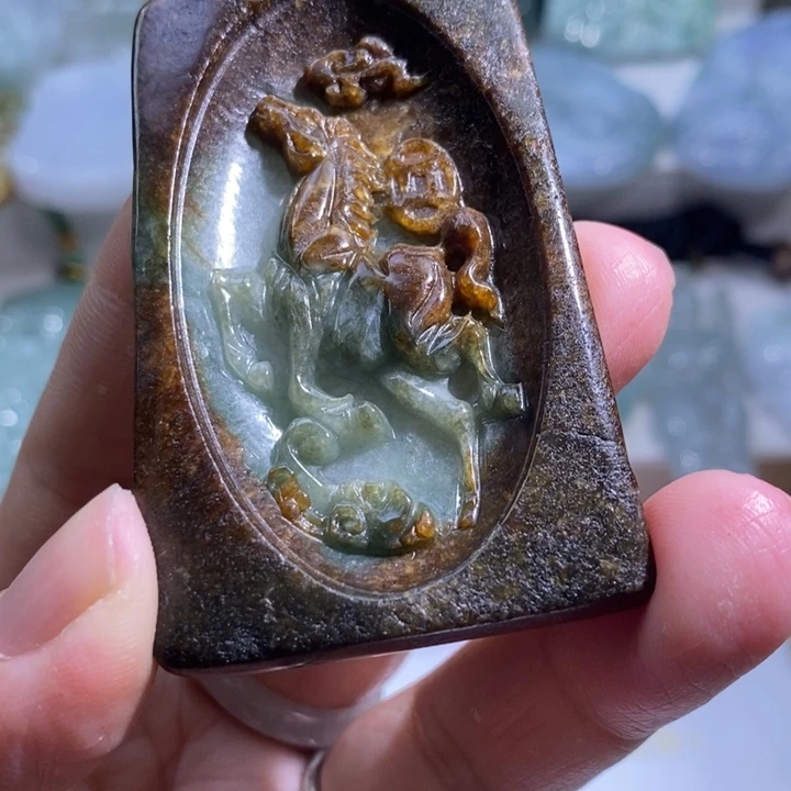 【闪购商品】颈饰未镶嵌翡翠马