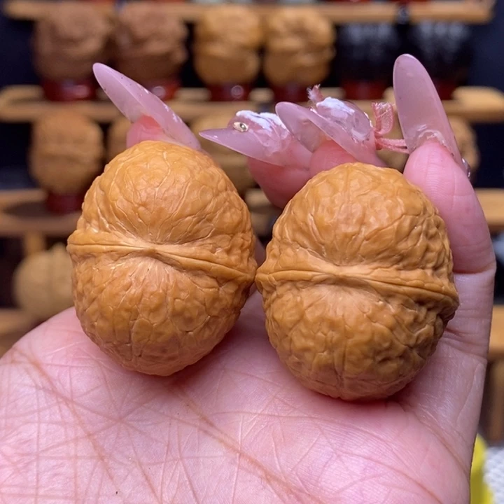 把件文玩核桃橄榄球48号35尺