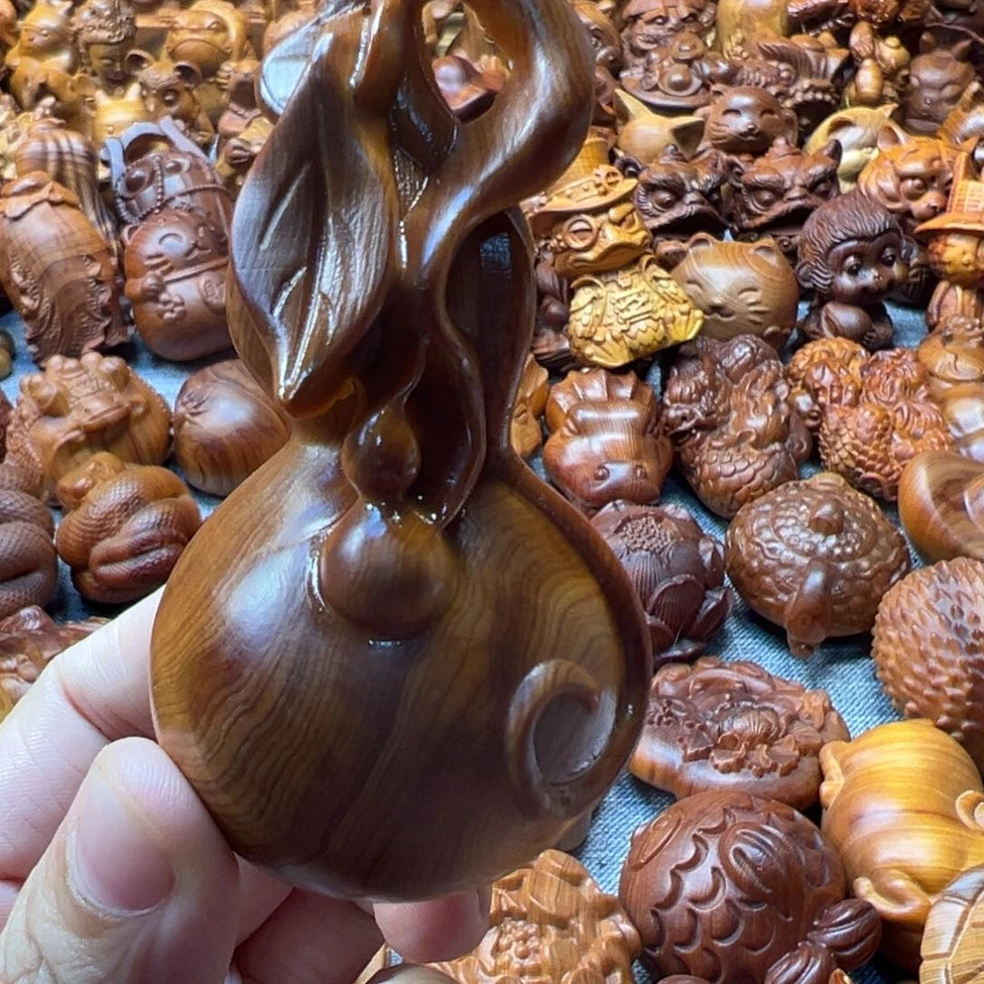 夏***凉柏木（崖柏）崖柏陈化老料手把件