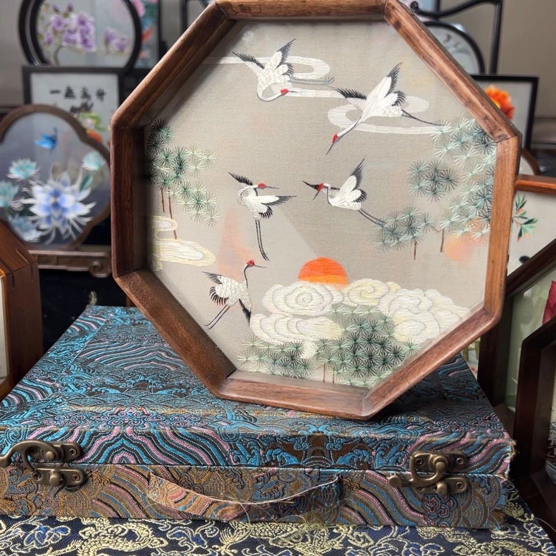 刺绣纯手工刺绣双面绣实木摆件