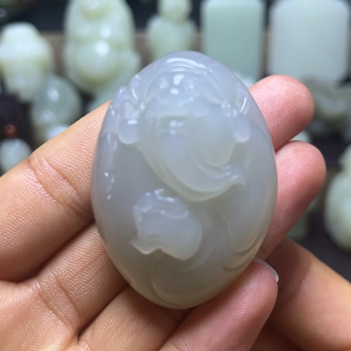 和田玉未镶嵌颈饰