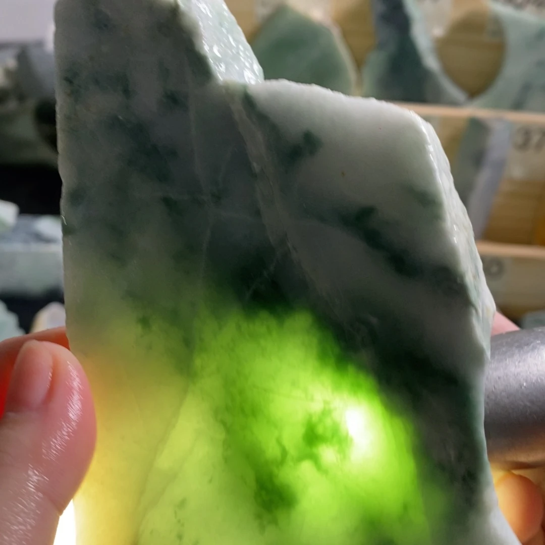 颈饰未镶嵌翡翠天然翡翠