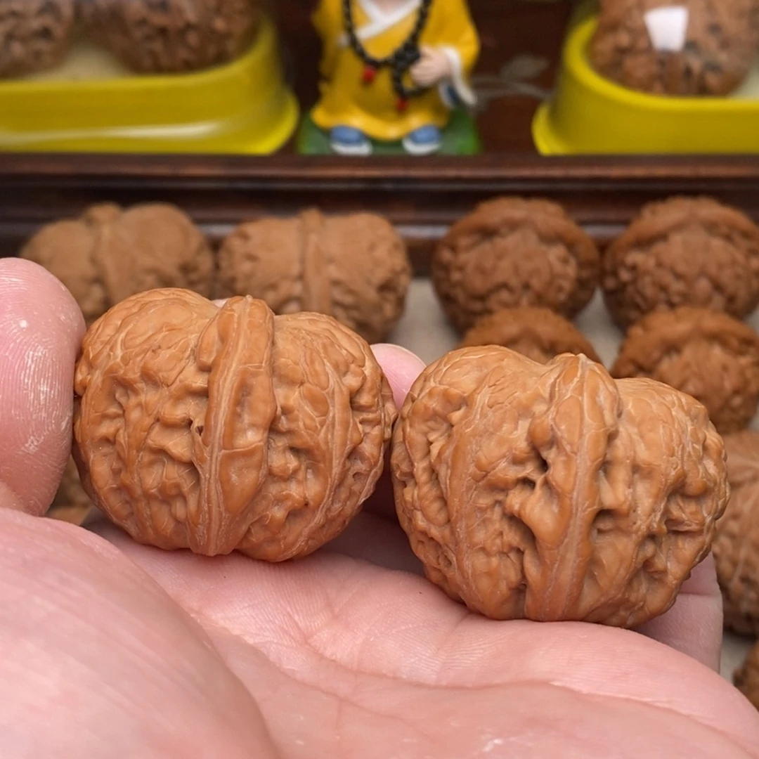 文玩核桃把件秋***B11号40元宝