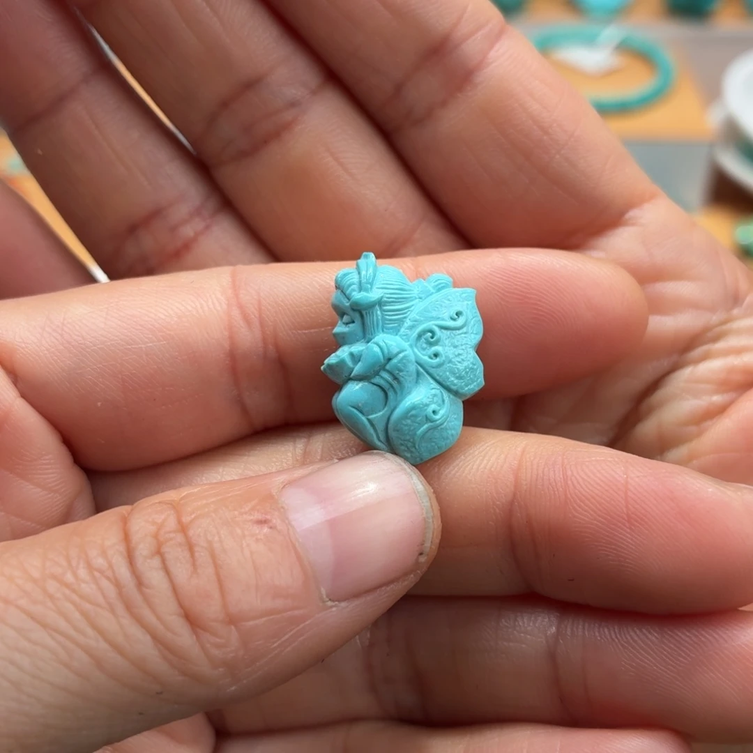 绿松石未镶嵌珠宝奇石