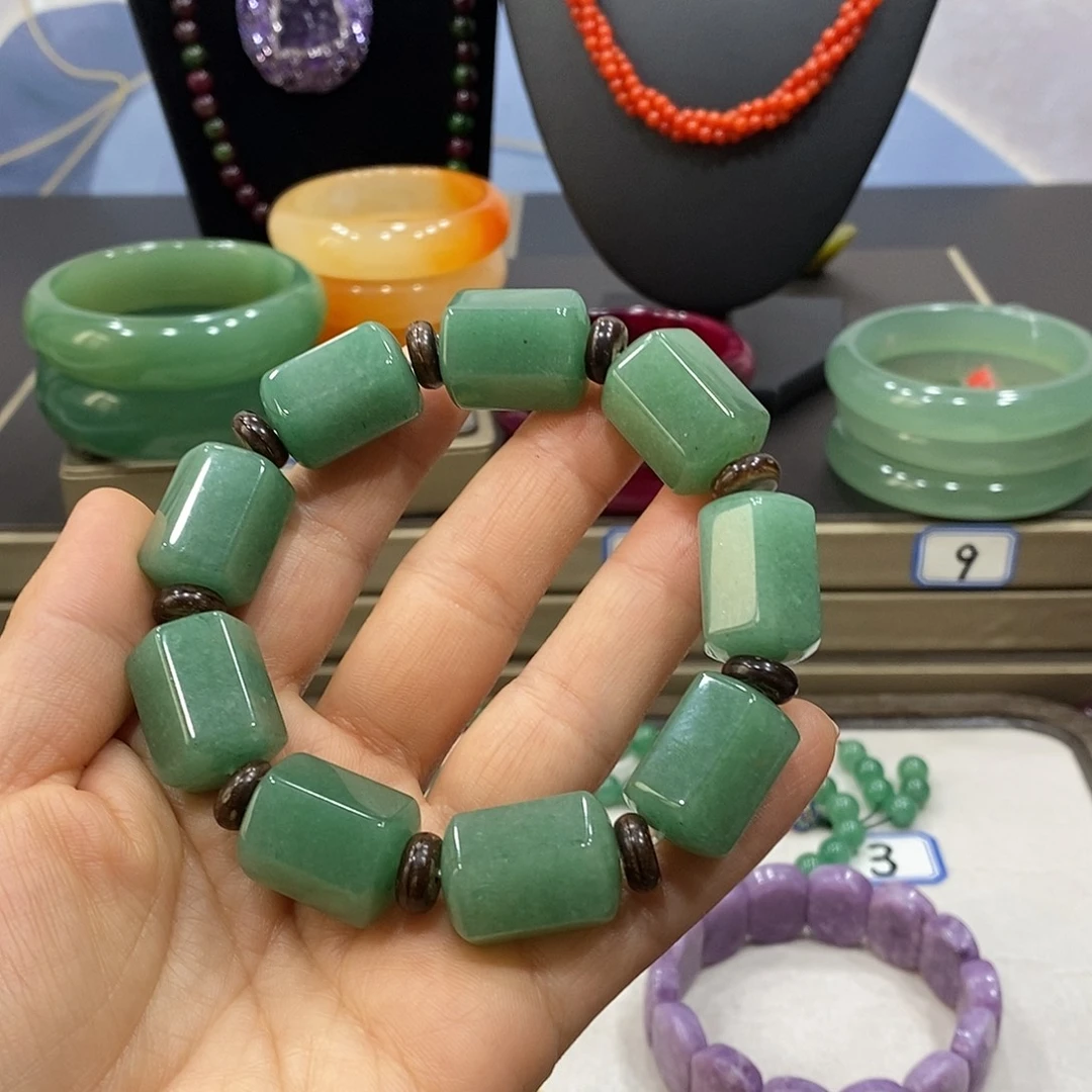 南红玛瑙未镶嵌手链