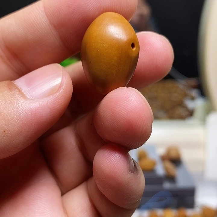 橄榄核吊坠橄榄油