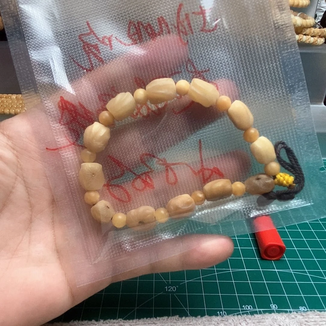 菩提根/象牙果把件小*子龙脊菩提原籽福利