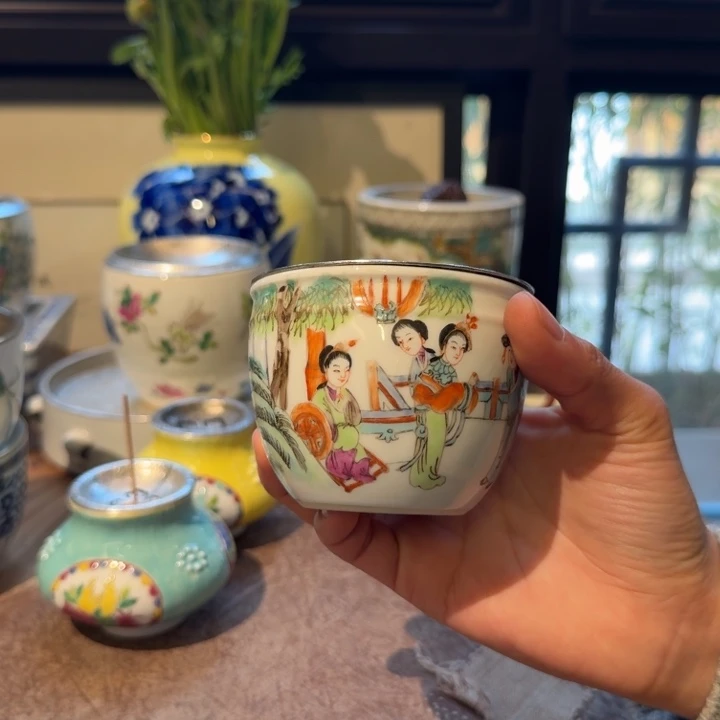 壶承天的作品是由一个人的作品