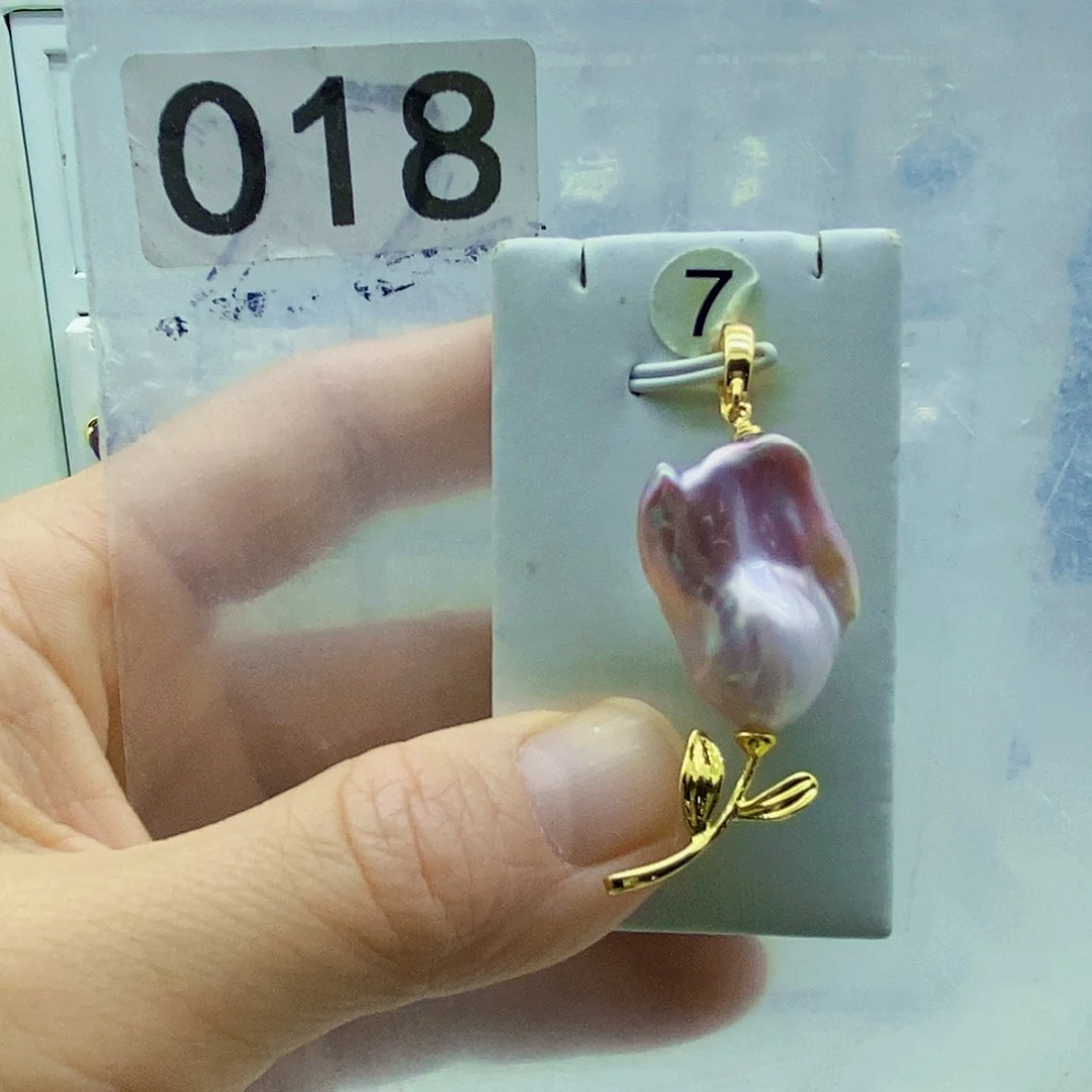 淡水珍珠合金颈饰